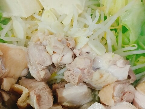 白だしで☆鶏もも　白菜　キャベツ　もやしの寄せ鍋